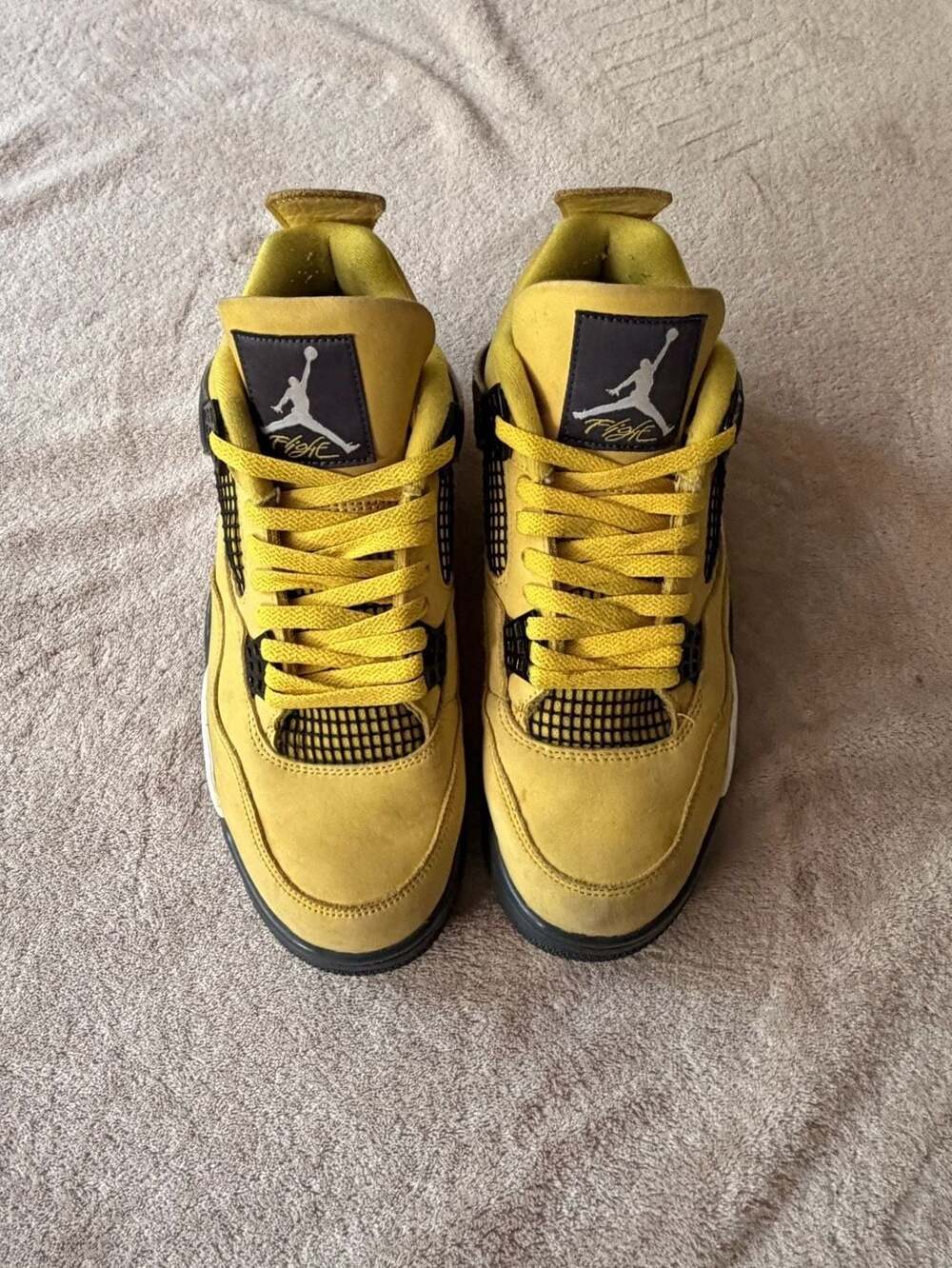 Air Jordan 4 Retro Lightning (2021) Men's Size 9